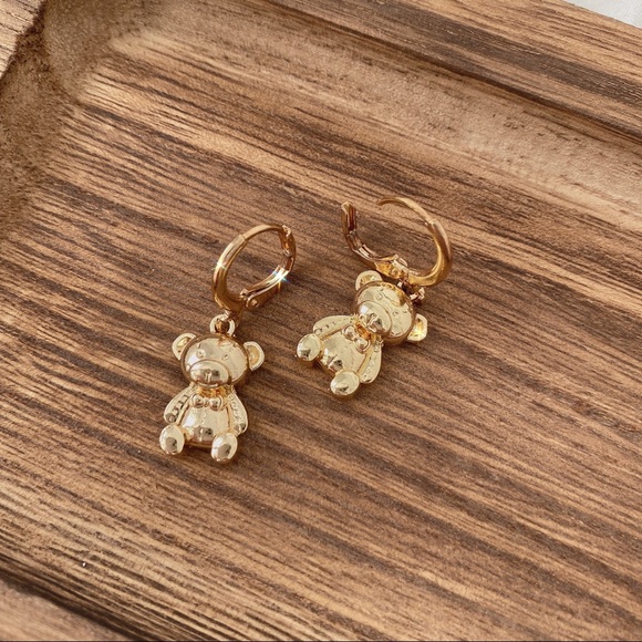 LAST ONE! bear charm earrings - Picture 3 of 7